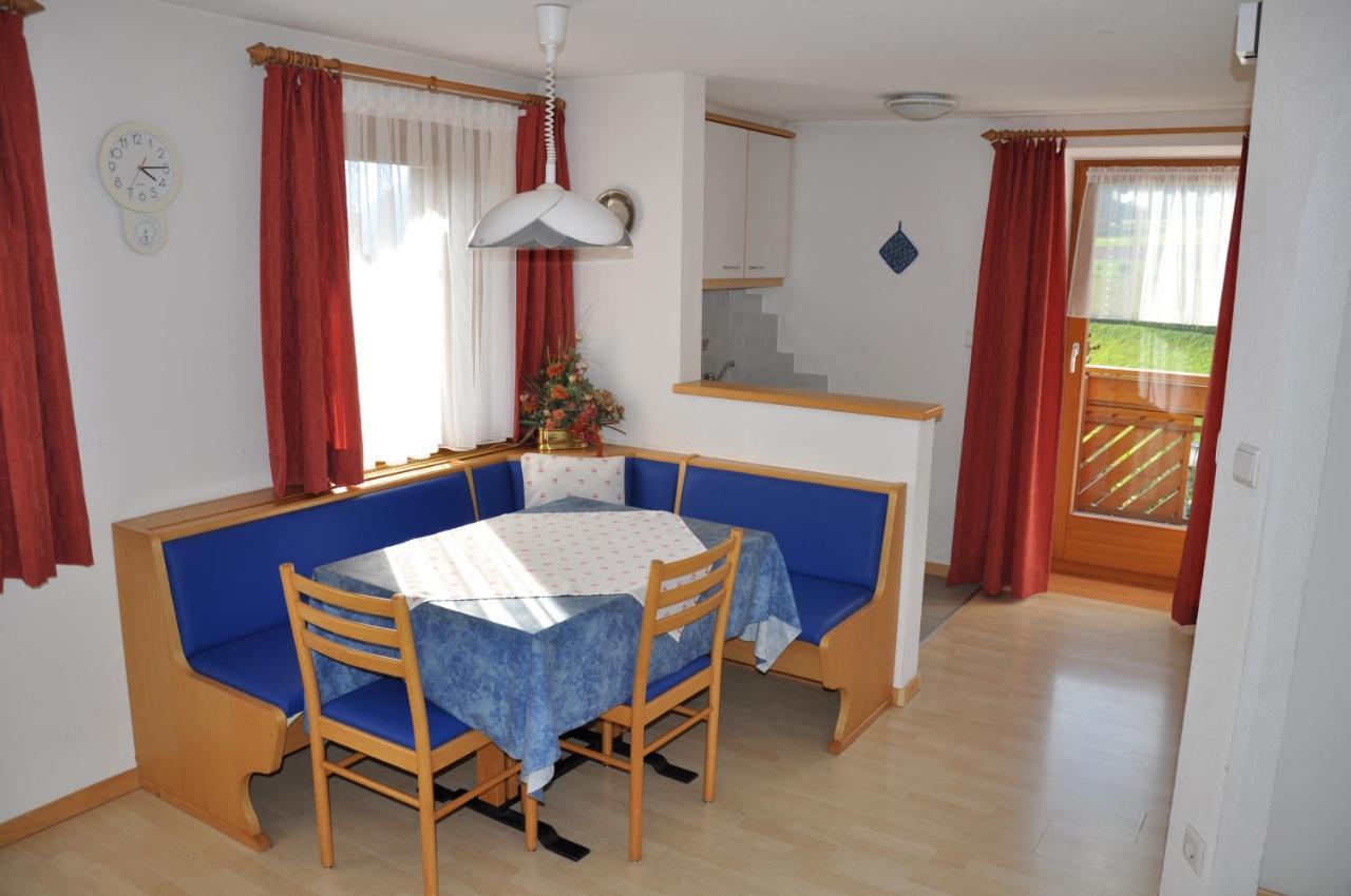 Appartements Wiesenheim Rasun di Sopra Ruang foto